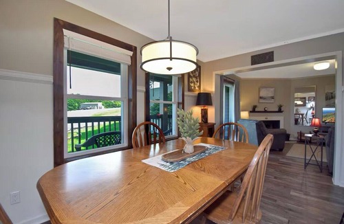 Banner Elk Condo | Hidden Gem Resort Pool/HotTub/Biking/Hiking!