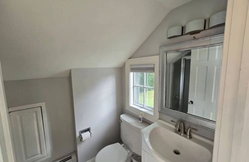 Suffield Apartment | Historic Estate Studio Loft