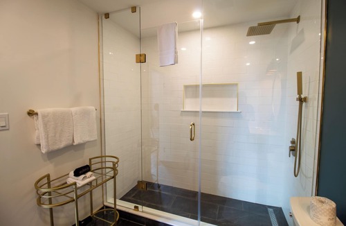 Kingston Bed & Breakfast | Hochelaga Inn