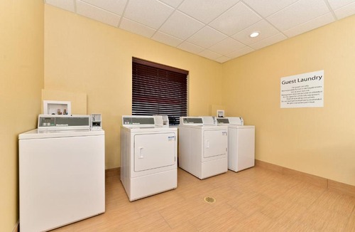 Peekskill Hotel | Holiday Inn Express & Suites Peekskill-Lower Hudson Valley by IHG