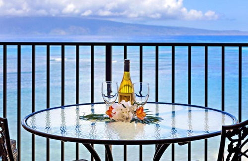 Kahana Apartment | Hololani B602