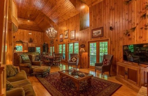 Foscoe House | Honey Bear Haven