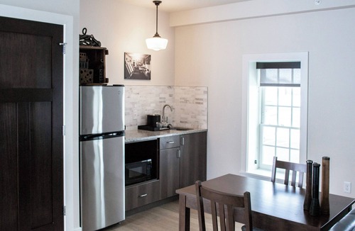 Amana Hotel | Hotel Millwright