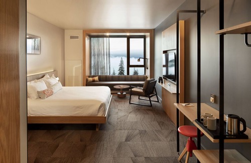 Sandpoint Hotel | Humbird