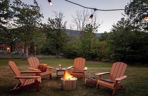 Hunter House | Hunter Hideout - Fire Pit, 1 Mile to Hunter Mountain Ski Resort!