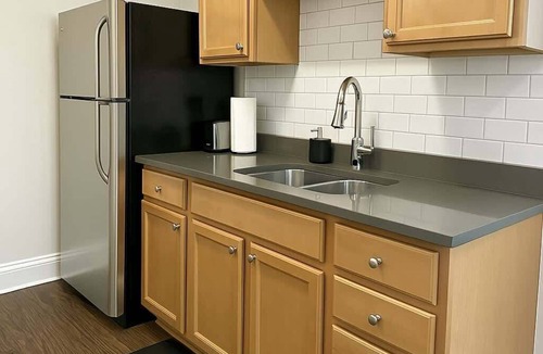 Hyde Park Apartment | Hyde Park 1BR Apt | Easy & Fully Equipped Stay