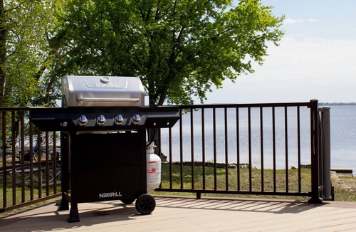 Edgerton House | Inviting Lakefront Escape with Modern Comforts & High‑Speed Fiber