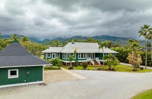 Mokuleia House | Ka'ala Gardens home