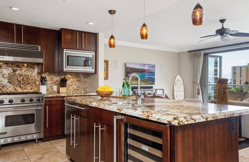 Kaanapali Condo | KBM Resorts | FREE CAR | Honua Kai Hokulani | Ocean view | 3-Bedroom Condo with Sweeping views! HKH-503