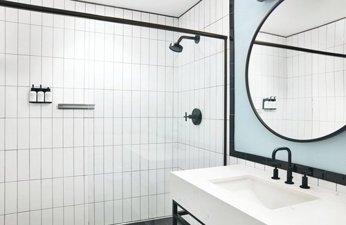 Downtown Cincinnati Hotel | Kinley Cincinnati Downtown, a Tribute Portfolio Hotel
