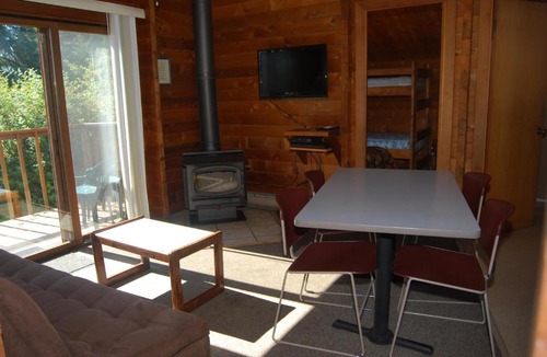 La Conner Resort | La Conner Camping Resort Wheelchair Accessible Cabin 16