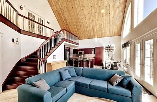 Mauricie Ski Chalet | La Dolce Vita - Home Away From Home