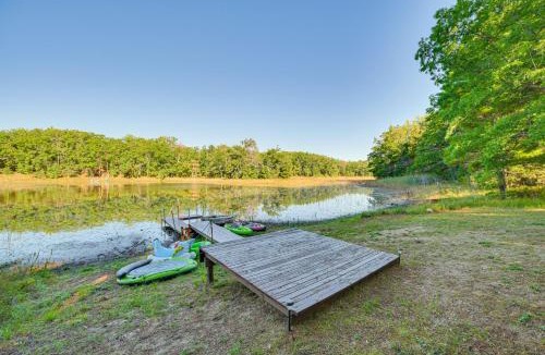 Herron House | Lake Access & Dock: Remote Mio-Area Cottage