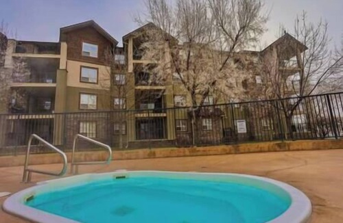 Invermere Apartment | Lake Windermere Pointe condo