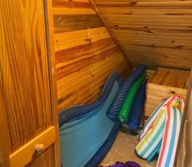 Dandridge Villa | Lakefront Covered Dock Fire pit Sleeps 12