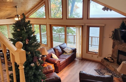Garrison Cabin | Lakefront Deck w/Unmatched View and Location - New Deck
