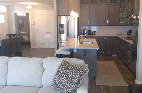 Osoyoos Cottage | Lakefront Home - Private beach in Osoyoos Cottages