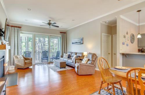 McCormick House | Lakefront McCormick Gem: Deck & Golf Course Views