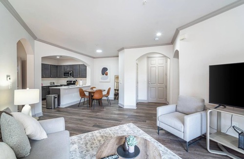 Corryville Apartment | Landing | Beautiful 2BD, Gym, Pool