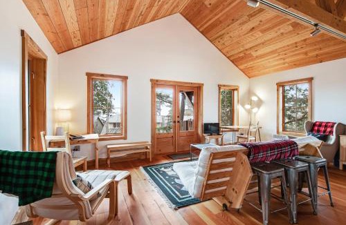 Eastsound House | Little Refuge in town