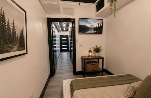 Lancaster Hotel | Lockridge Park