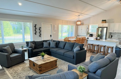 Long Point House | LONG POINT - HERONS LANDING sleeps 8-12 beach/bird watch