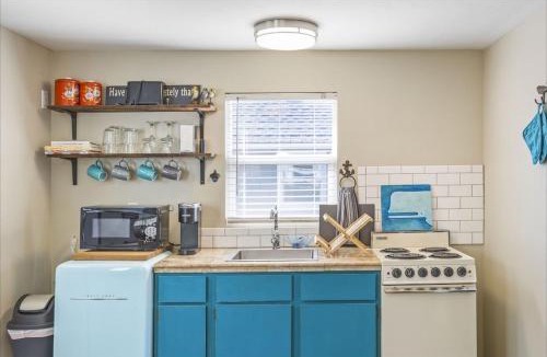 Grayland House | Luark Condo