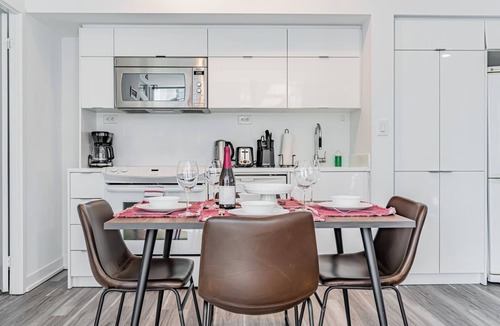 CityPlace Condo | Luxurious 2BR-2BATH, Parking, Lake View, Balcony