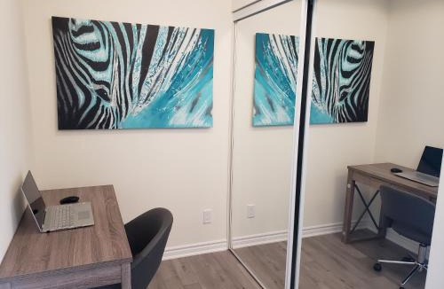 Mount Pleasant Apartment | Luxurious Condo Apartment 2BRs-2BAs-1Office with free parking