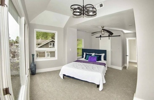 Covington House | Luxury Cincinnati City View Home