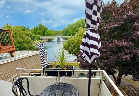 Perth Apartment | Luxury Heritage Escape with Spectacular Tay Basin View