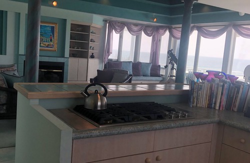 Holgate House | Luxury OCEANFRONT spectacular Ocean, Bay VIEWS