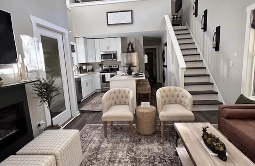 Monteagle House | Luxury tiny home experience in Monteagle, TN, 10% Last Minute Booking Discount