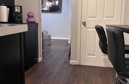Elizabeth Apartment | Marvelous studio apartment with AC in vibrant Elizabeth