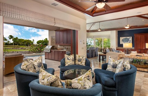 The Estates House | MAUNA LANI BEACH RETREAT Luxurious 4BR Mauna Lani Point Home with Private Pool