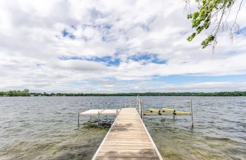 Rideau Lakes House | Memory Making Private Waterfront Cottage, Huge Lot