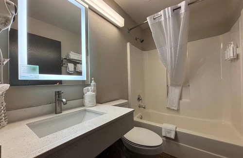 Springfield Hotel | Microtel Inn & Suites by Wyndham Springfield