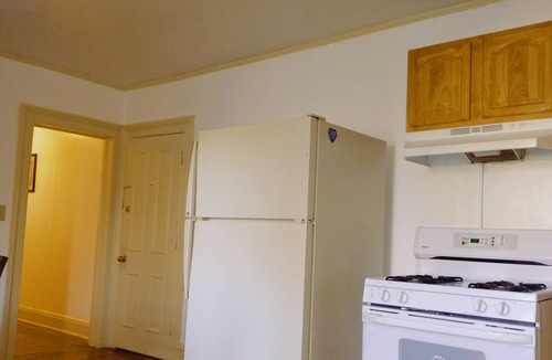Plainfield Apartment | Mini Mansion rental suite, close to public transportation, train/buses