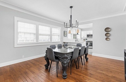 Mapleton/Fall Creek Apartment | Modern 3 Bdrm - Great Location, Deck, Pet Friendly