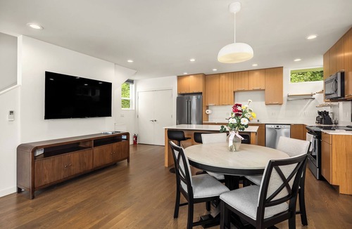 North Delridge House | Modern 3BR/2BA Seattle Home: Spacious, Family-Friendly & Parking Included