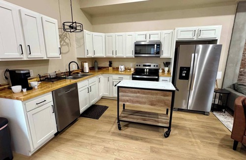 Cape Girardeau Apartment | Modern Boho Getaway 1BR Apartment By KeenStays