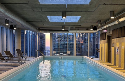 West Loop Gate Apartment | Modern/Chic Loft Style Downtown Chicago Luxury Apartment