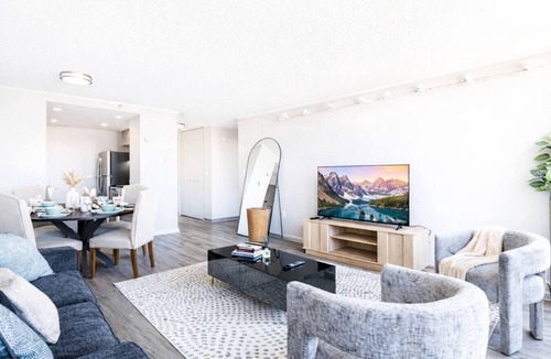 Downtown Hartford Apartment | Modern Downtown Hartford Condo | Convention Center