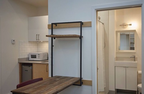Gonzales Apartment | Modern Micro-Suite in Fairfield/Gonzales with Private Deck 89 nights Minimum