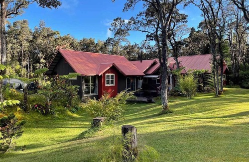 Volcano House | Modern Rainforest Bungalow 1 Mile from Volcano Village