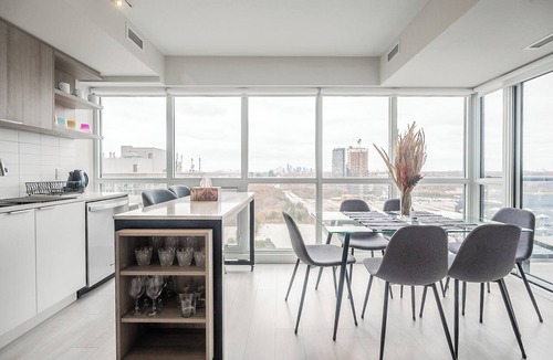 Flemingdon Park Apartment | Modern Sonic Way Condos