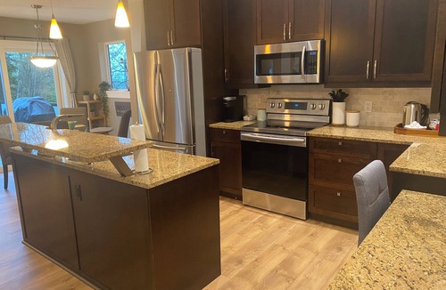 Otter Point Cottage | Modern & Spacious cottage close to spectacular West Coast trails & beaches