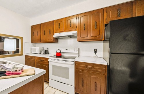 Stoneham Cabin | Mountain Magic | 2BR Condo w/Balcony & Fireplace