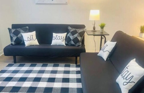 Colbert Apartment | Mountain View Chapel Apartment (pet friendly)