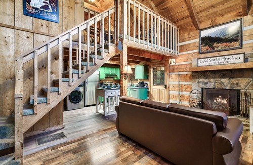 Sevierville Cabin | Mountain View Escape - 1 Bedroom Cabin in Sevierville